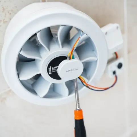 Jak podłączyć wentylator łazienkowy z czujnikiem wilgotności AWENTA